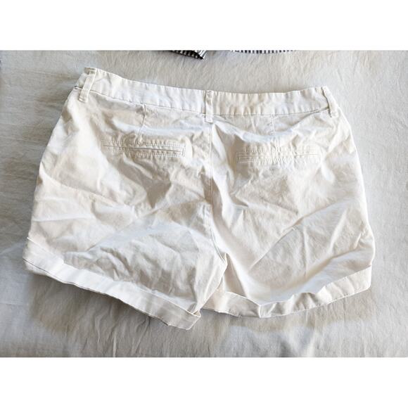 Old Navy Shorts Size 6 Lot Of 3 Bundle White Black Gingham Gray Stripes - Picture 10 of 14